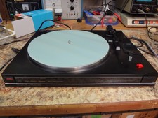 Fisher Studio Standard Servo Drive Turntable Semi-Automatic Works-Needs a Needle