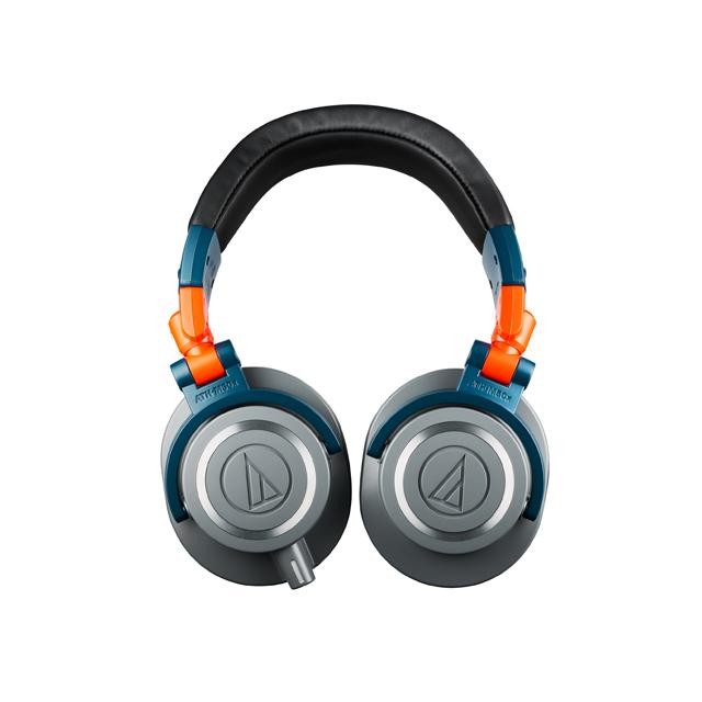 Audio-Technica ATH-M50x Professional Studio Monitor Headphones LAB