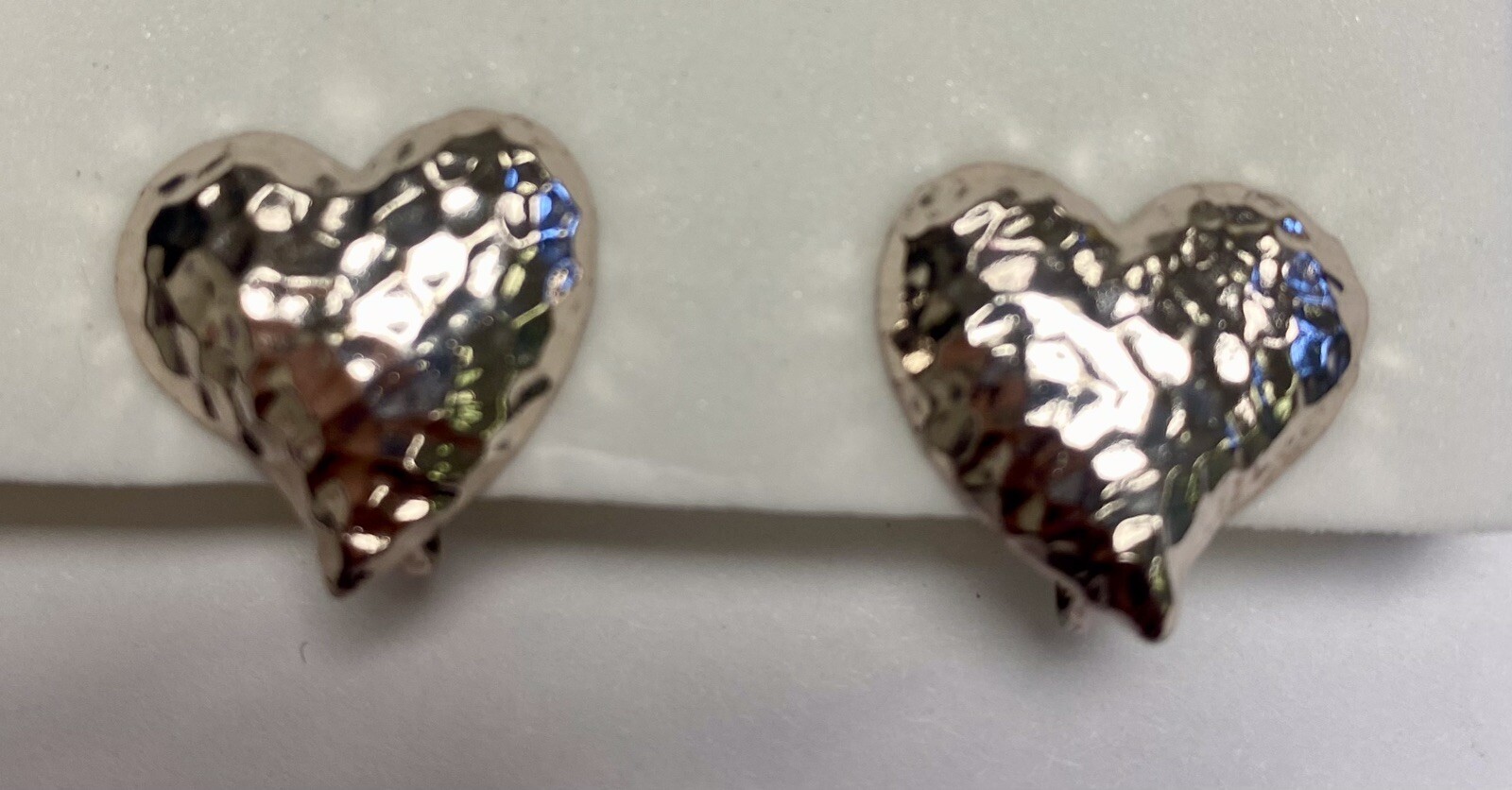 Vintage Hammered Silvertone Heart Shaped Clip Ear… - image 2