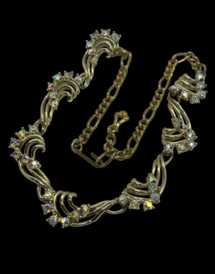 Star Brand Costume Jewelry Necklace Gold Tone Rhinestone