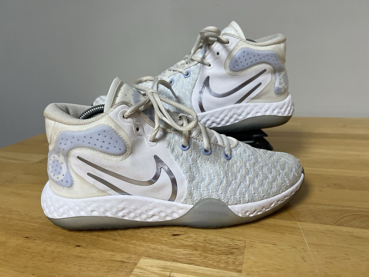 【りょーちんさん専用 KD TREY 5 ライトブルー ホワイト レッド28cm Nike KD Trey 5 VIII Mens Basketball White Blue Royal Tint