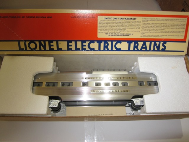 Lionel California Zephyr Vista Dome 619125 Silver Mustang