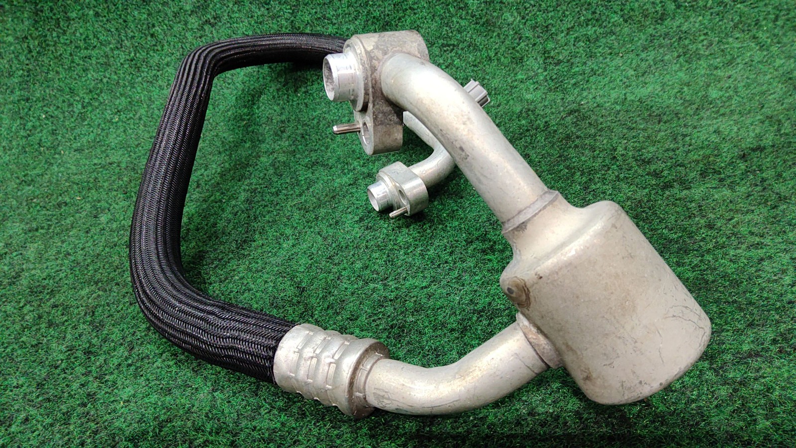 2019-2023 BMW X5 A/C Suction pipe evaporator-compressor OEM 64539354570