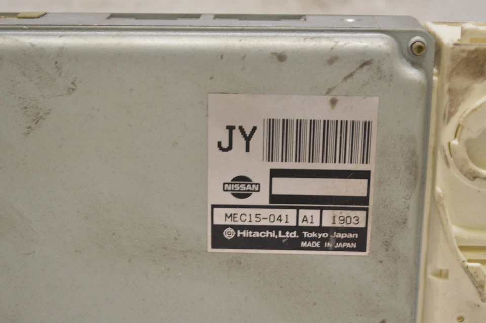 2002 02 Infiniti Q45 MEC15-041 Engine Control Module Unit Ecm J67 027 - Image 3 of 4