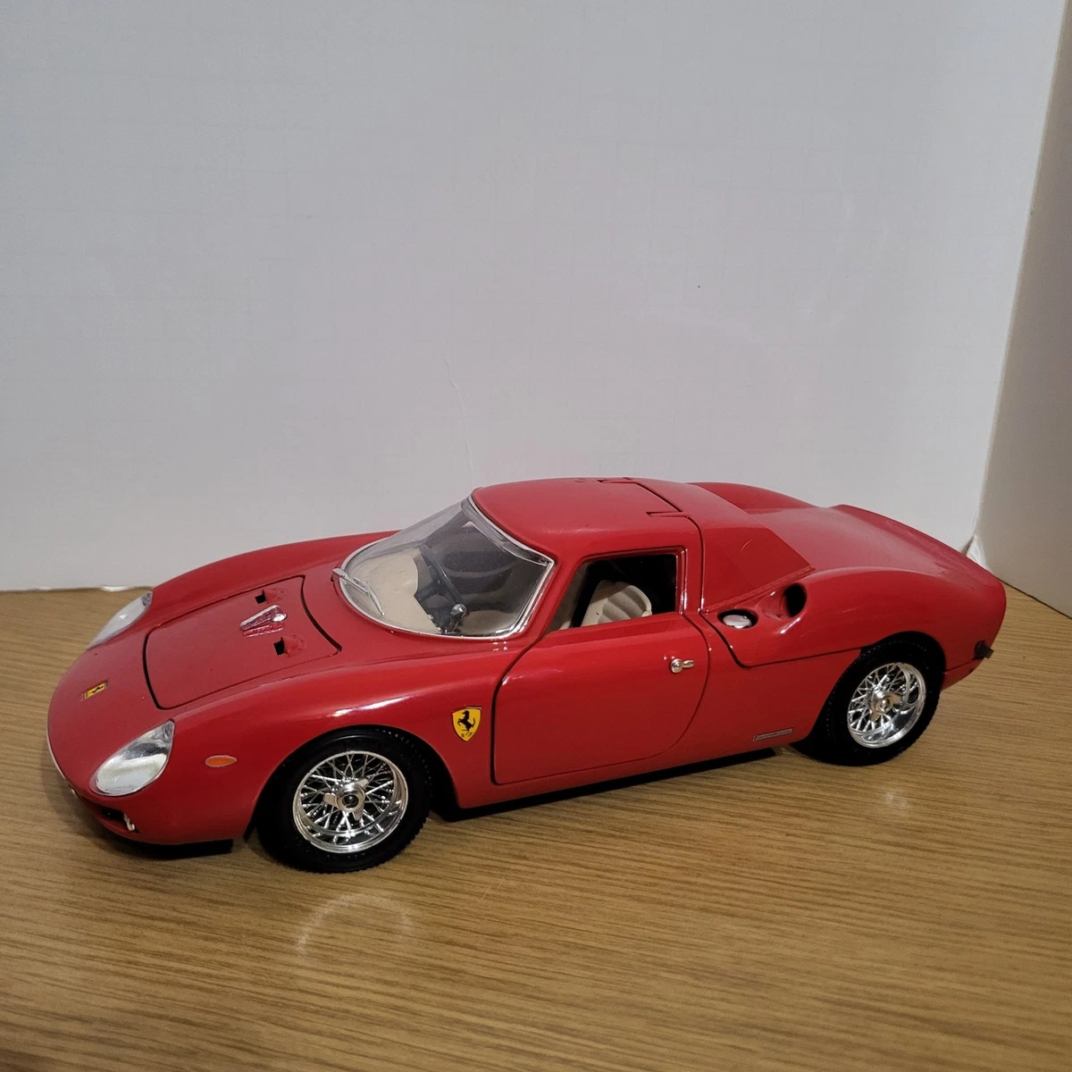 25+ Ferrari 1:18 Scale Vintage Manufacture Diecast Cars for sale