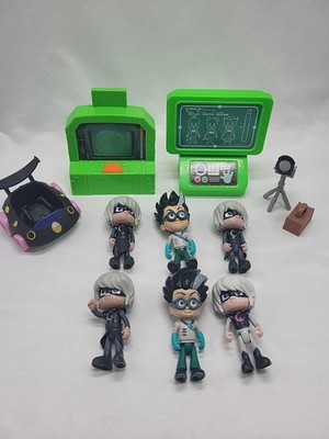 PJ Masks - Romeo's Lab & Flying Factory & 4 Luna/2 Romeo Figures W/Accessories