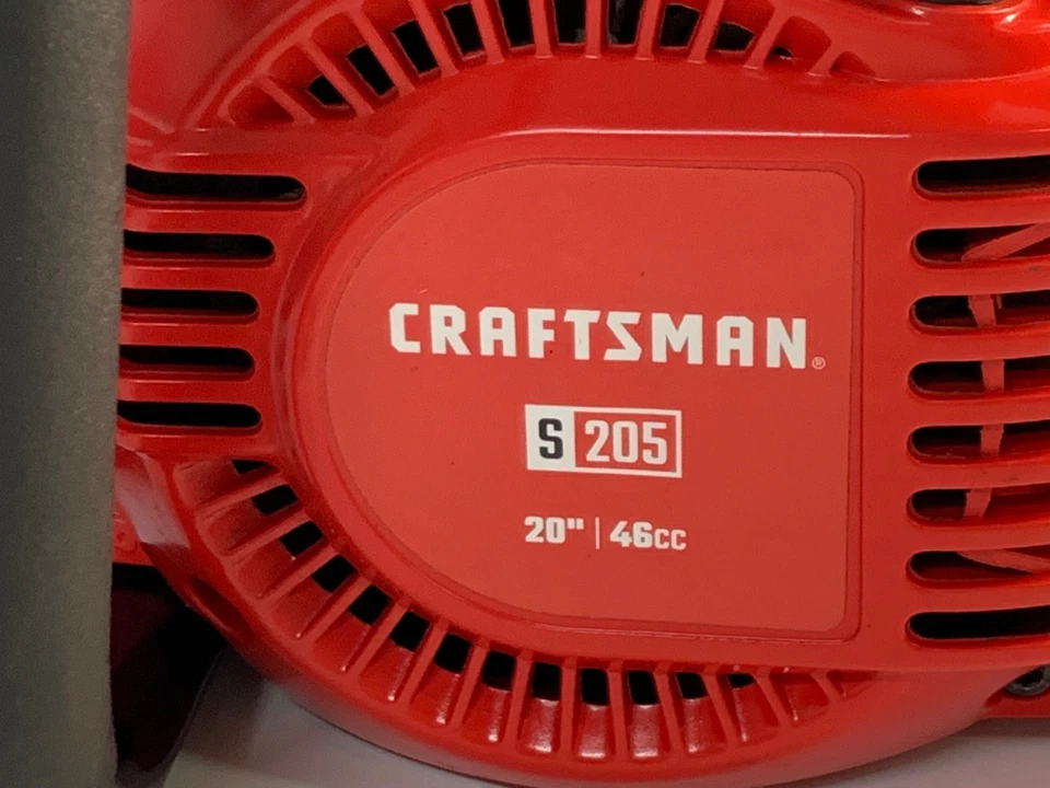 CRAFTSMAN S205 46 cc 2 Cycle 20 inch Gas Chainsaw - Image 3 of 4