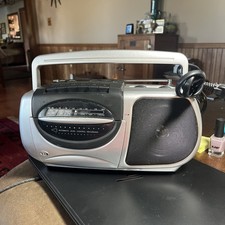 Durabrand CT-995 AM/FM Cassette Recorder Radio Boombox - Works - Vintage