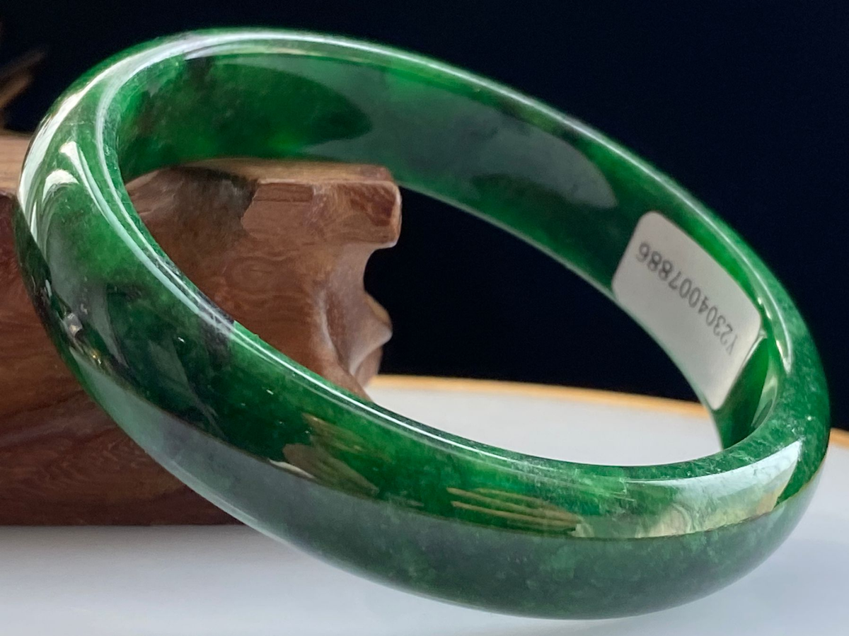 56mmCertificate (Grade A)Myanmar Natural Green Jadeite Jade Bangle 