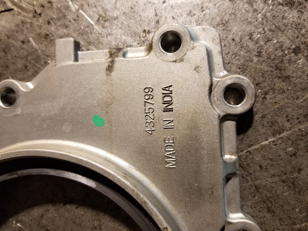 4325799 5.0L CUMMINS TITAN XD REAR MAIN SEAL RETAINER 12297-1CA0A 