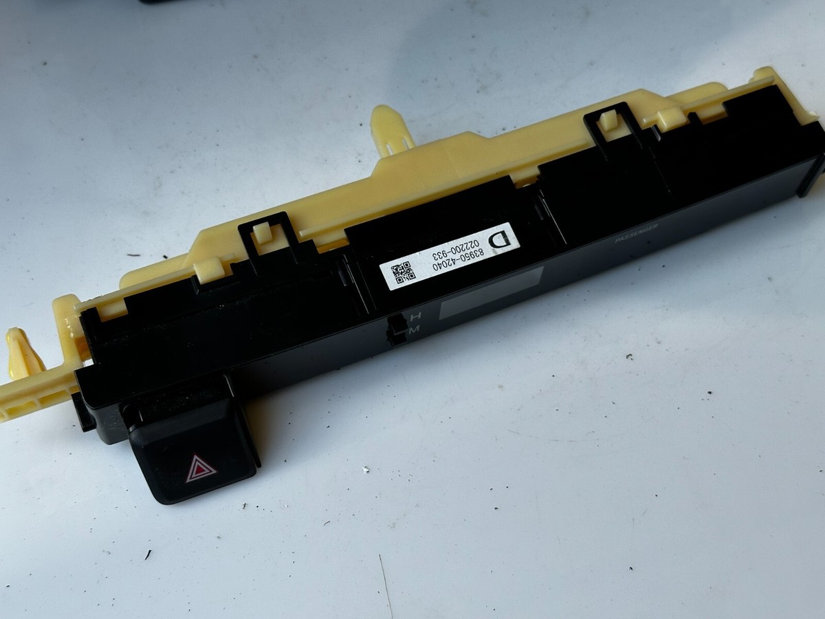 2013 - 2015 Toyota Rav4 Hazard Dash Clock Hazard Switch Unit 83950