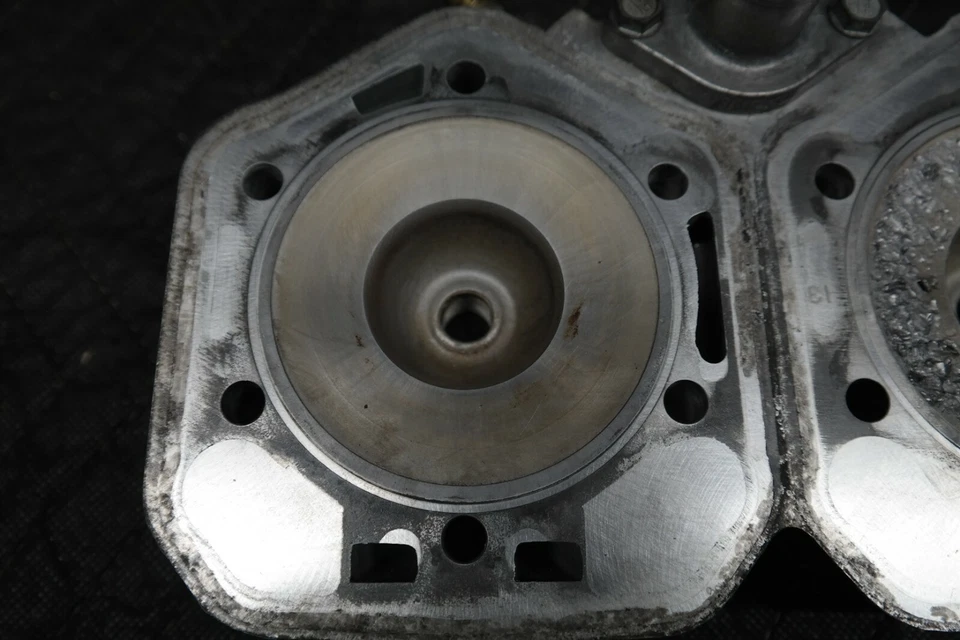 2004 BRP Bombardier Ski-Doo Summit 800 Cylinder Head Cover SB2 - Image 2 of 4