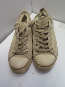 converse sand shoes