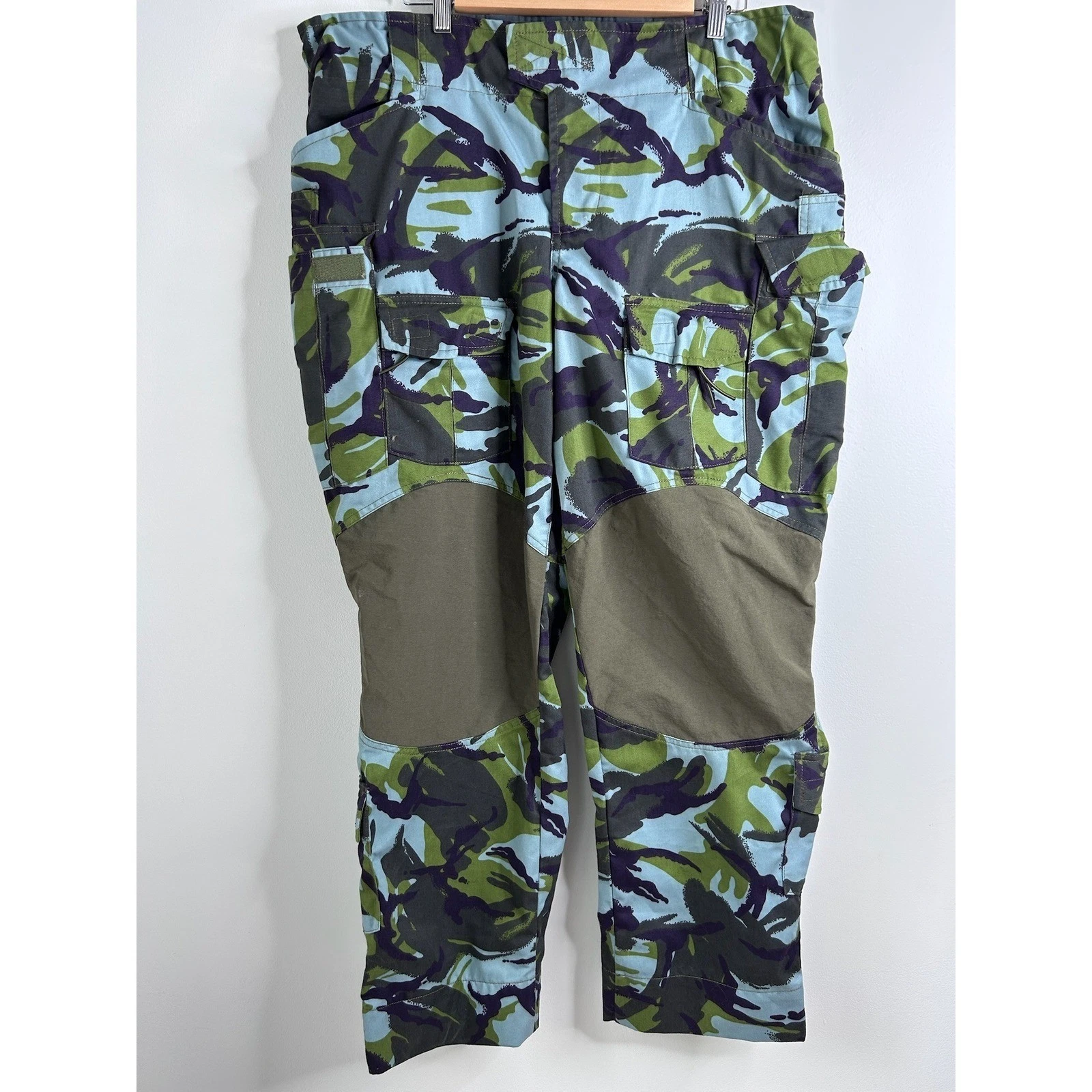 Roman Kurmaz Gear Tactical Cargo Pants Blue Green Purple Camo Utility 40x32