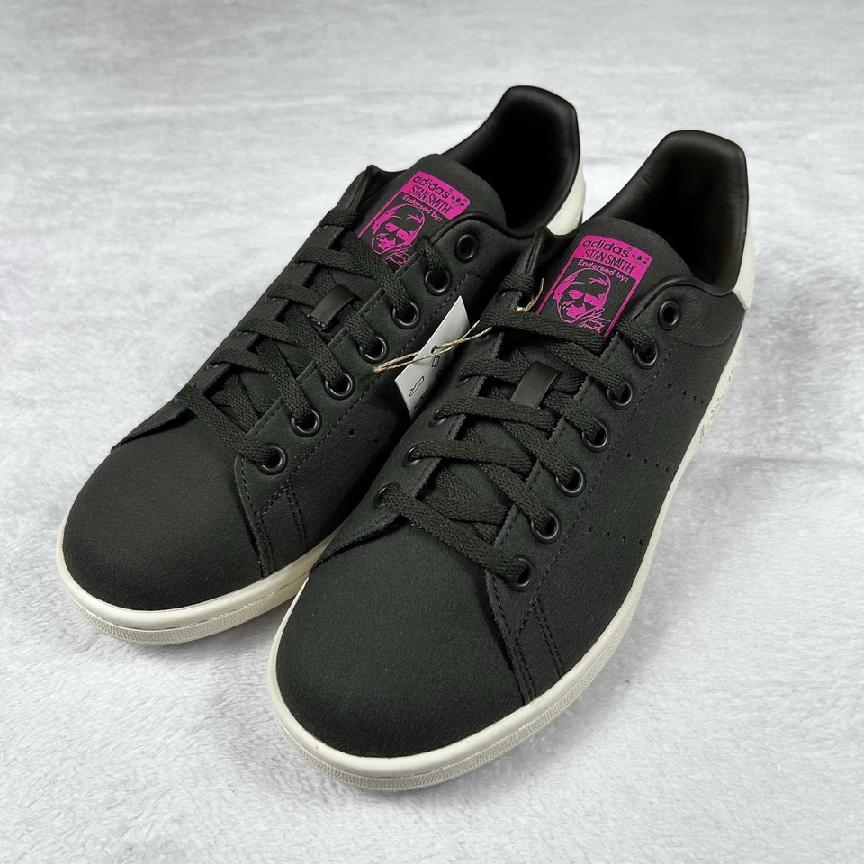 阿迪达斯 Stan Smith Youth 尺码 7 橄榄绿色运动鞋 GY3370 全新带盒 — 第 3/4 张图片