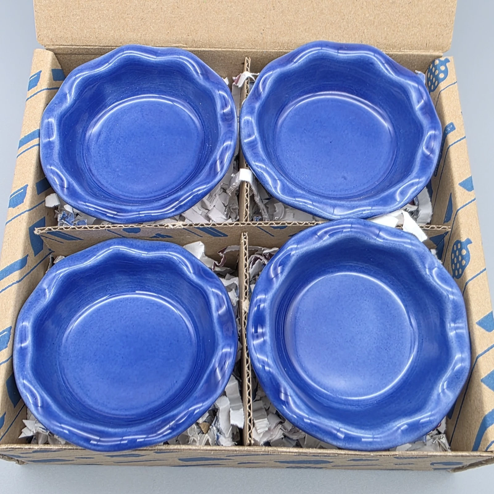 EMILE HENRY MINIATURES 4 BLUE CLAY BAKEWARE DISHES BLUE BOX FRANCE OPEN