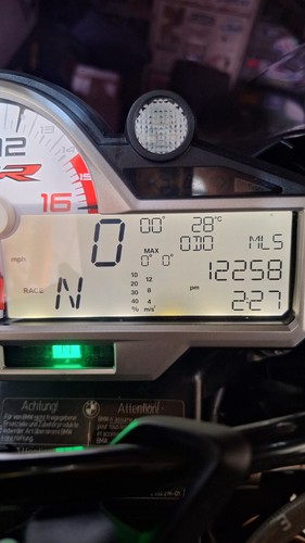 BMW S1000RR Sport 2017 - Picture 15 of 15