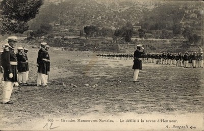 CPA Grandes Manoeuvres Navales, Defile a la revue d'Honneur - 4432525