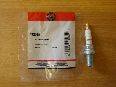 GENUINE 792015 BRIGGS & STRATTON, CHAMPION SPARK PLUG XC92YC RC12YC NEW PLUG