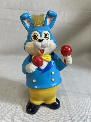 VTG Wind Up Toy Dancing Bunny With Maracas Japan Toy V6338