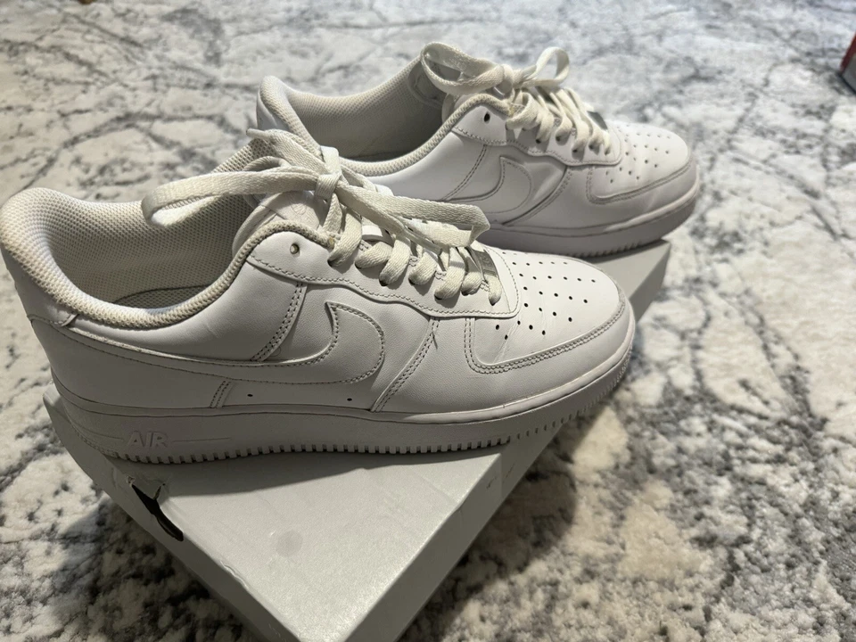 Size 8 - Nike Air Force 1 White, photo 3 of 5