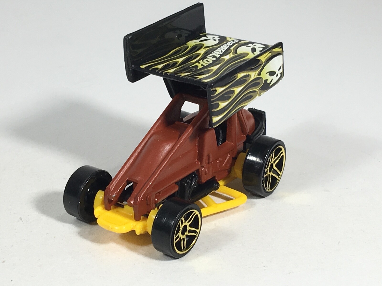 Hot Wheels 2004 Slideout Brown & Yellow HW Wastelanders Series Thailand Loose