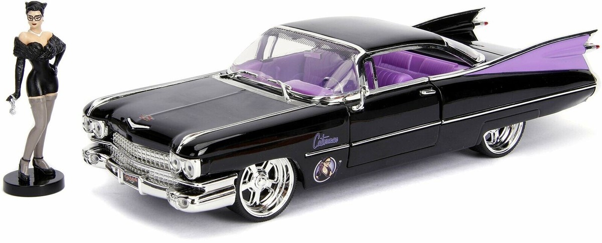 DC Comics Bombshells 1959 Cadillac Coupe Deville w Catwoman