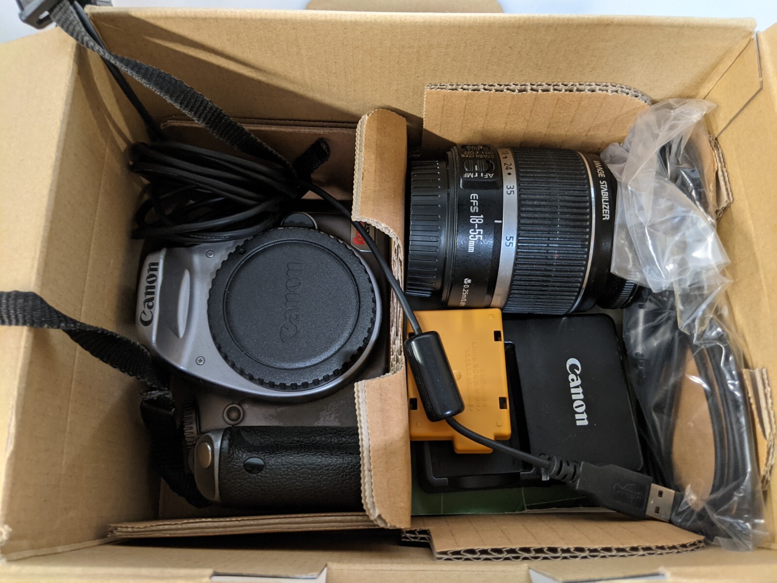Canon EOS Rebel XSi - Digital camera - SLR - 12.2 MP - APS-C - 3x optical zoom EF-S 18-55mm IS lens