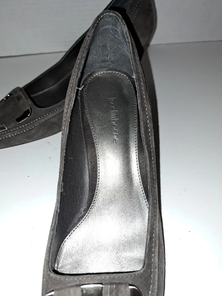 Liz Claiborne Norah Brown Suade Heels Women's 7M - Image 4 of 4