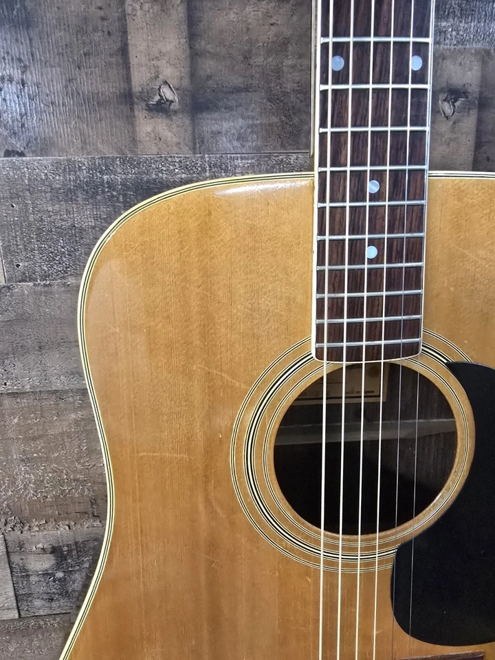 Guitarra acústica Ventura años 70 V696 con estuche de aglomerado original Foto 4 de 4