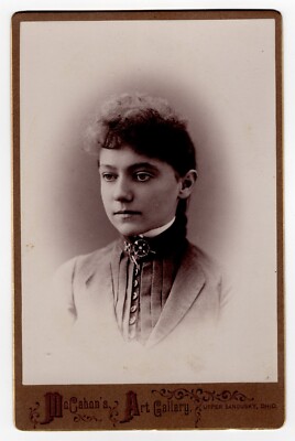 PORTRAIT OF MISS LIZZIE COOPERIDER : UPPER SANDUSKY, OHIO : CABINET CARD