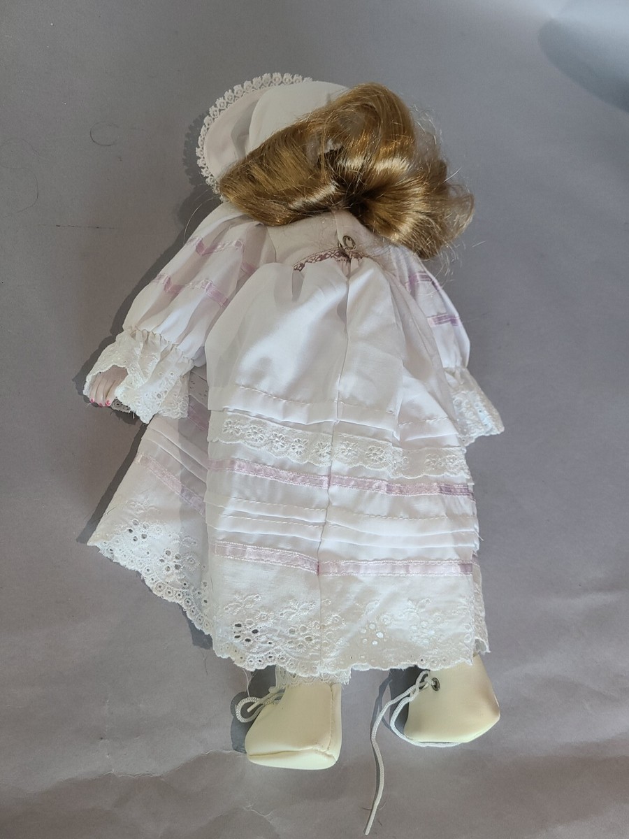 PORCELAIN COUNTRY STYLE DOLL ♡ 15