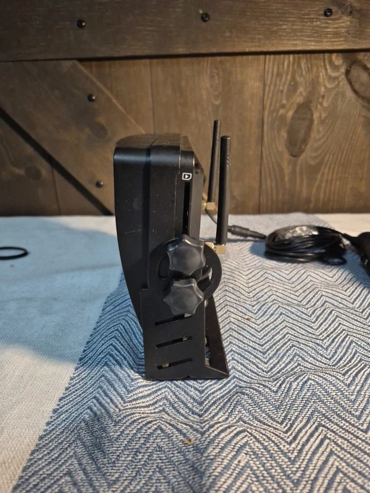 Wireless Backup Camera Solar Magnetic for Car RV Trailer Truck Camper Untested - Image 4 of 4