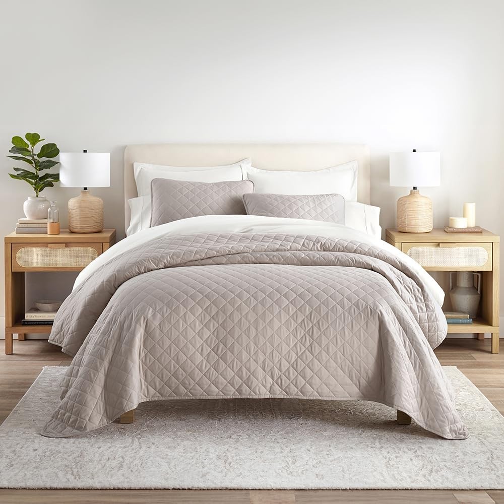 Latte Stitched Diamond 3-pc. Queen Quilt Set