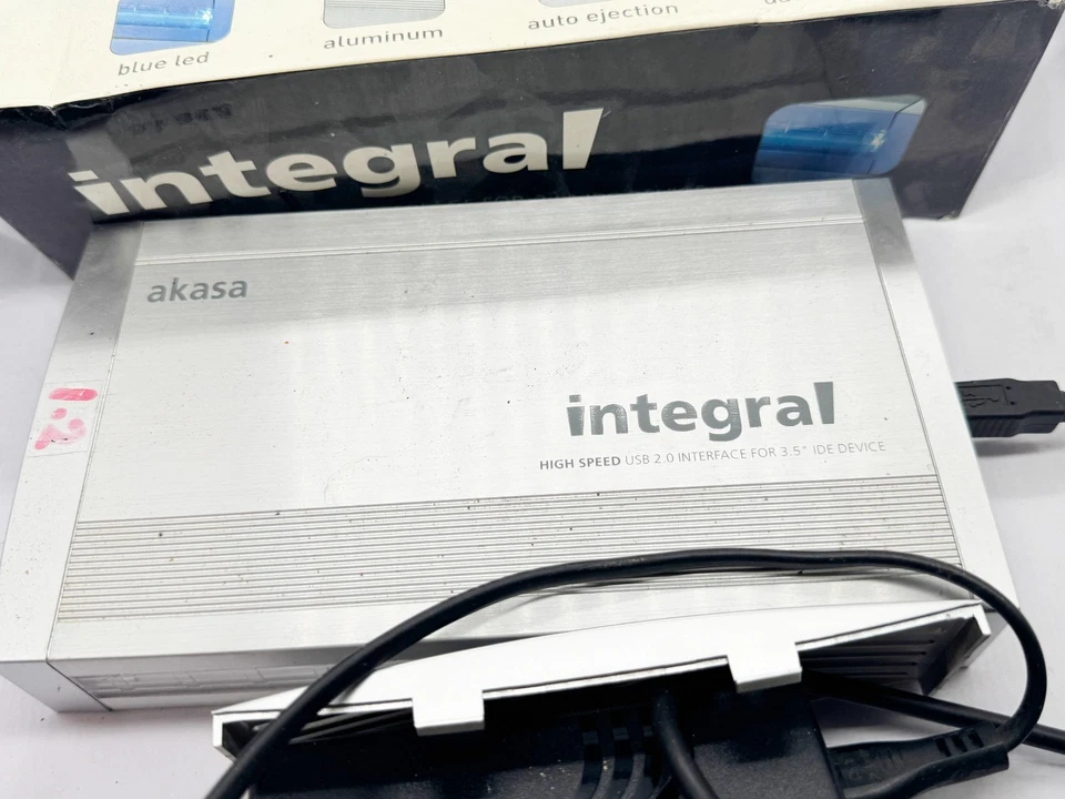 AKASA INTEGRAL 3.5" IDE EXTERNAL HDD ENCLOSURE USB 2.0 WITH POWER SUPPLY - Image 3 of 4
