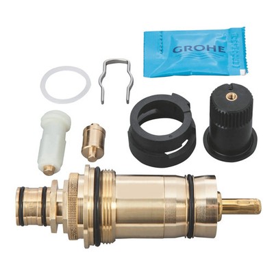 Delta Trinsic 9159TV-CZ-DST Pull-Down Kitchen Faucet - Champagne Bronze