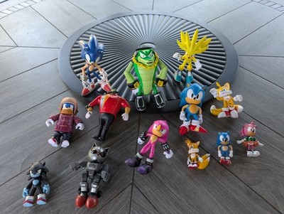 Huge Lot of 13 SONIC the Hedgehog Action Figures  ~MUST SEE PICS!~  RARE!