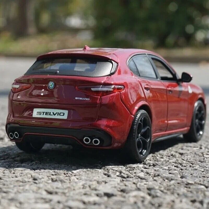 Новый 1/24 Alfa Romeo Stelvio внедорожник сплава автомобиля модель литая игрушка коллекционный подарок - Изображение 3 из 4