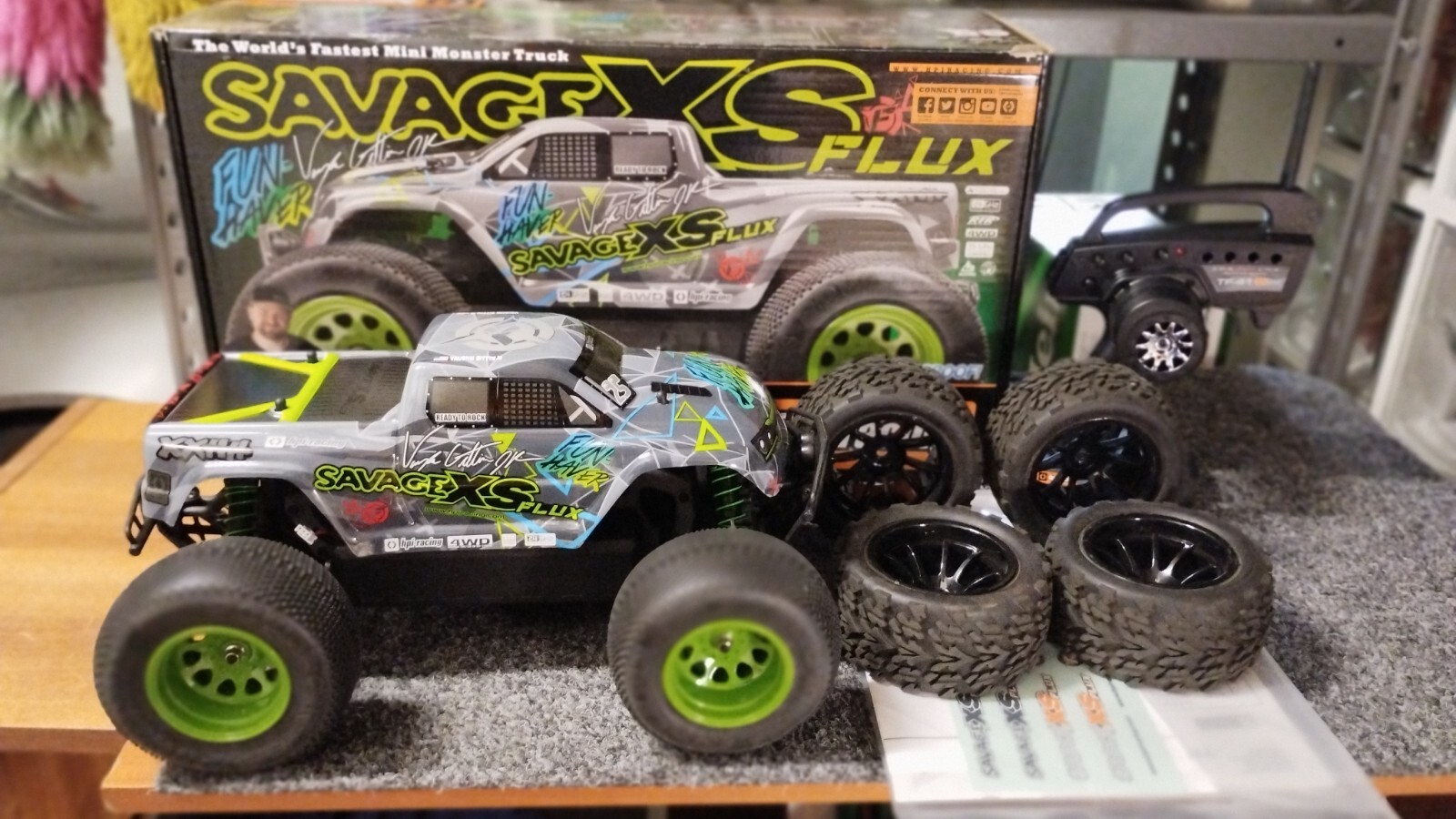 Automodello Savage XS Flux Vaughn Gittin Jr Signature Edition 1:10 4WD 2,4 GHz R