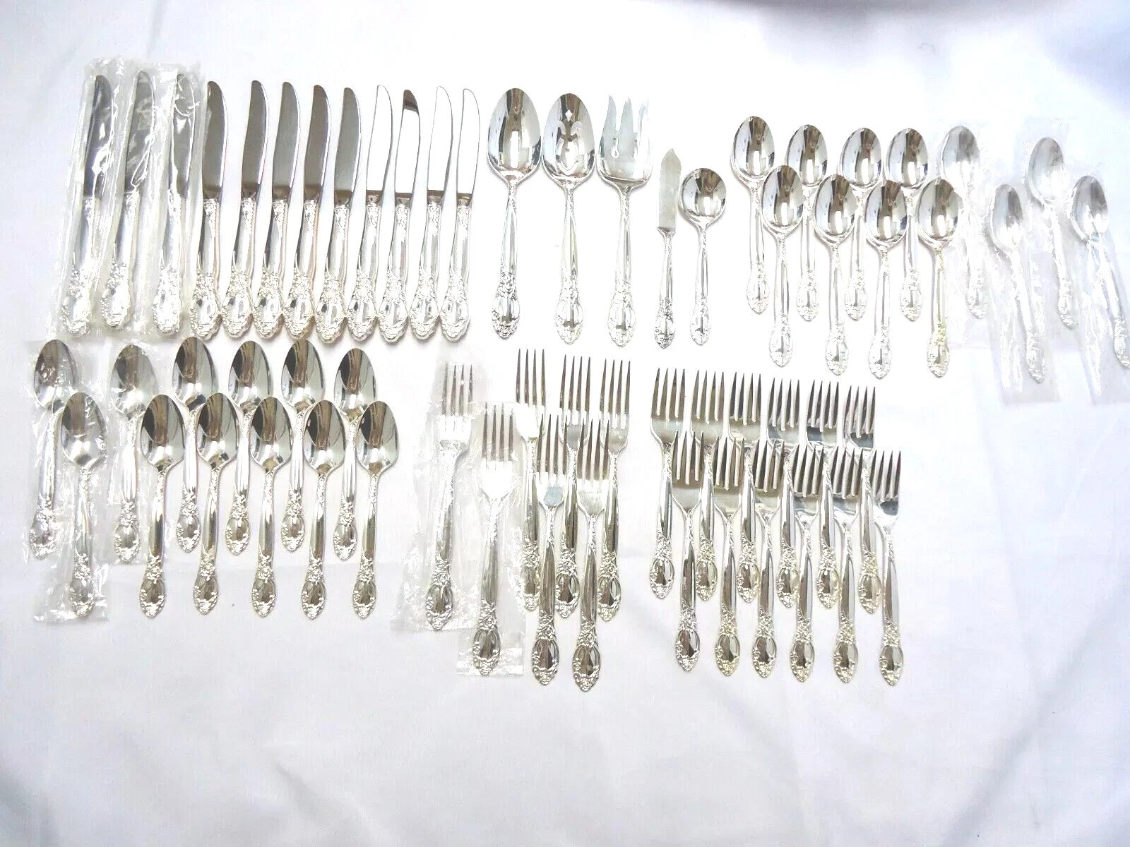 ONEIDA LTD SILVERSMITHS BALLAD COUNTRY LANE SILVERPLATE FLATWARE