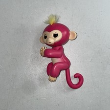 WowWee 2016 Fingerlings Bella Pink 5" Baby Monkey w/ Yellow Hair