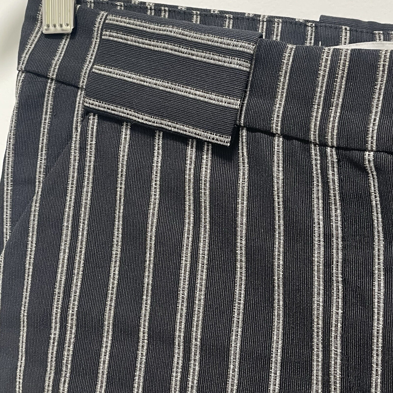 ALTRA & Other Stories Pantalone dritto ritagliato nero bianco a righe taglia 2