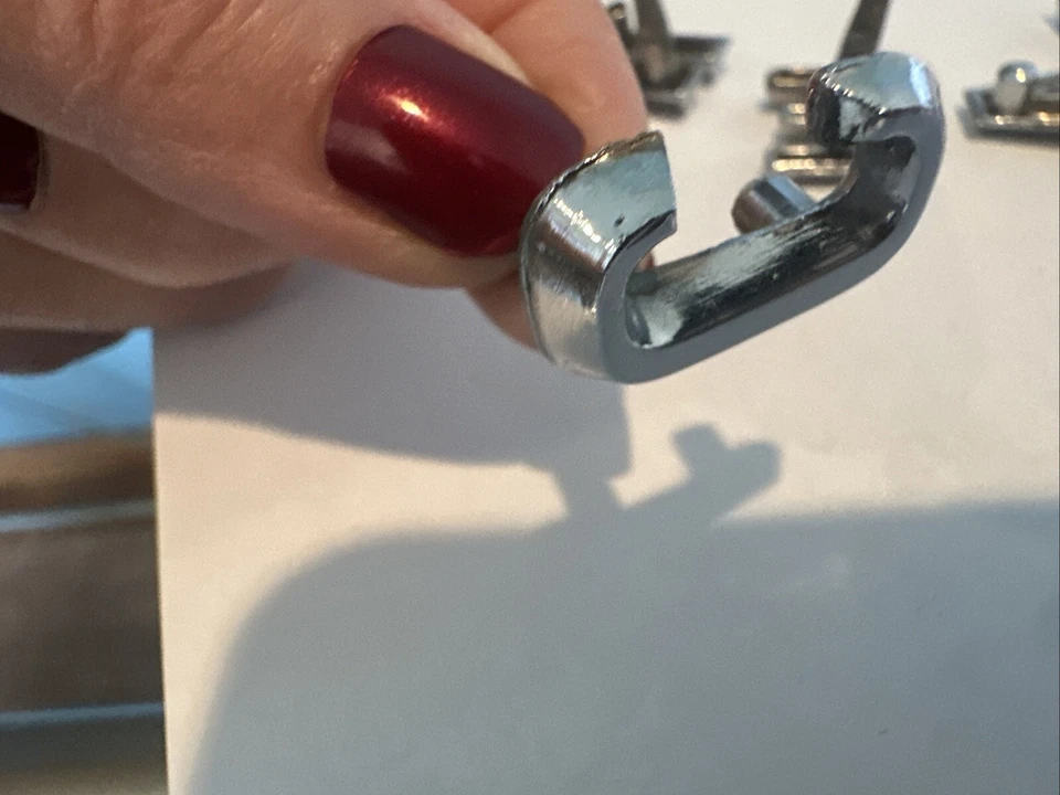 Chevrolet Impala Bel Air 1960 1961 capó letras "Chevrolet" Foto 4 de 4