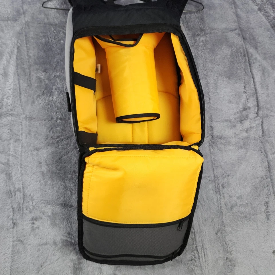 Case Logic CompactTablet  DSLR Camera Backpack Black Outside Yellow Inside Color - Image 3 of 4