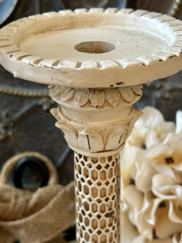 Pair of VTG Ornate Creamy Ivory Weathered Resin Candle Holders Taper or Pillar - Picture 9 of 17