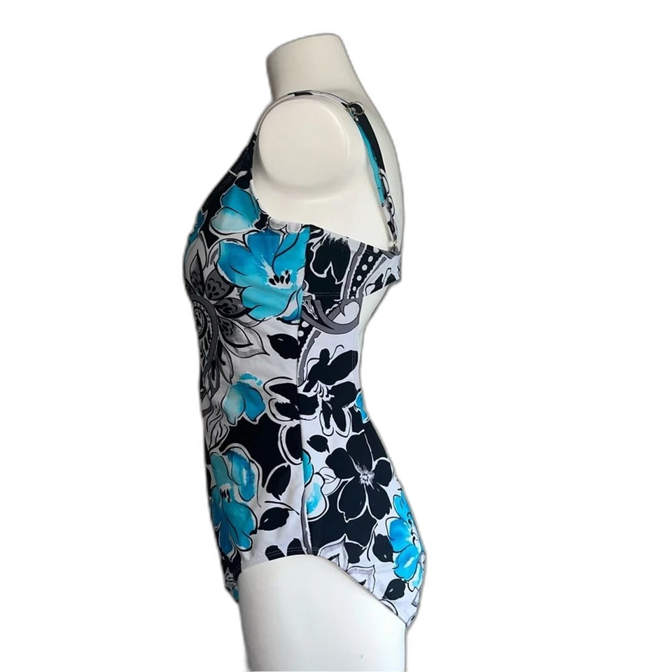 Traje de baño Leilani floral cachemir azul negro blanco de una pieza 14 Foto 4 de 4