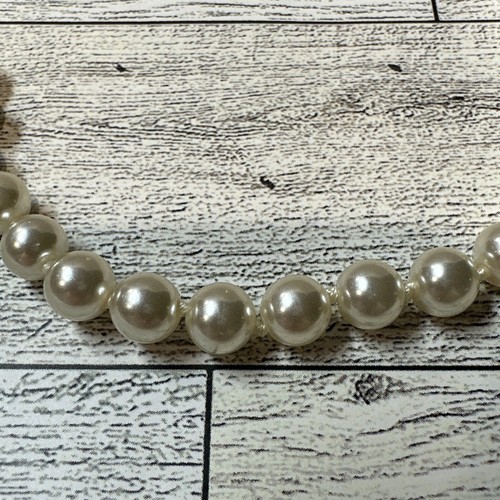Collana girocollo perle finte 18" chiusura a vite vintage - Foto 2 di 3