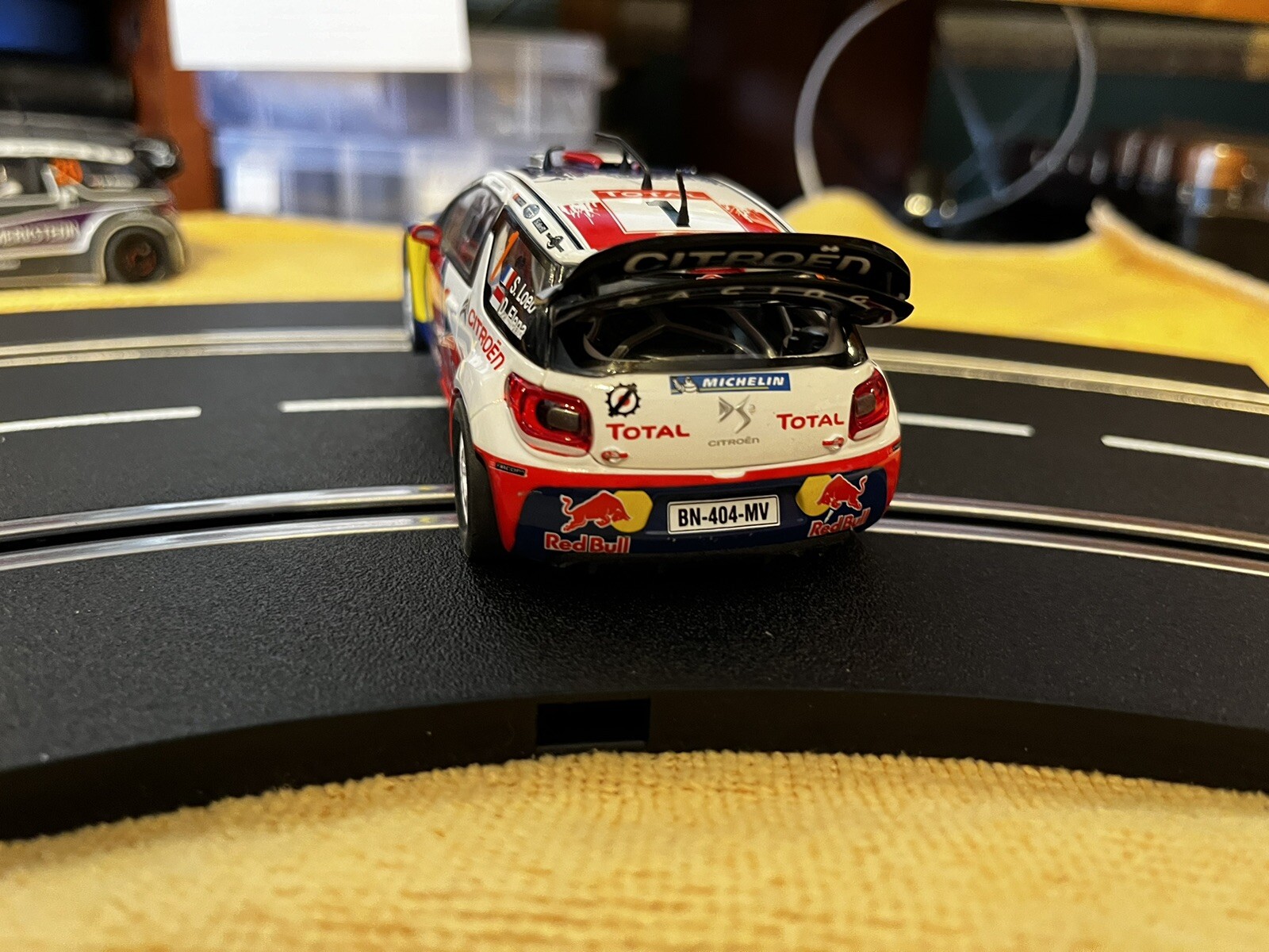 Picture 3 of 5