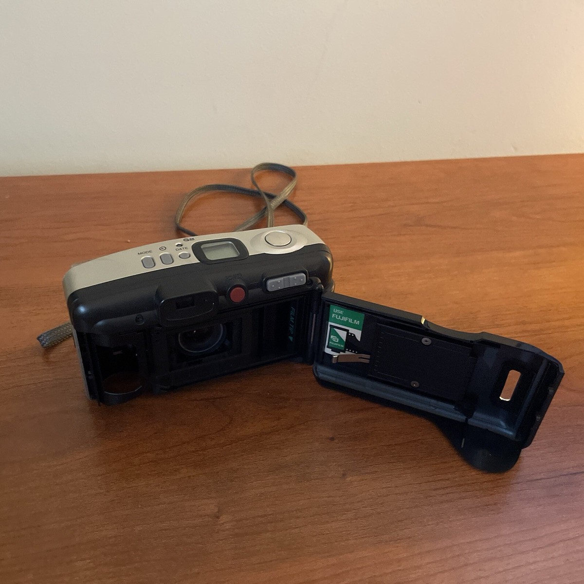 Fujifilm Zoom Date 100 35mm Point & Shoot Film Camera | eBay