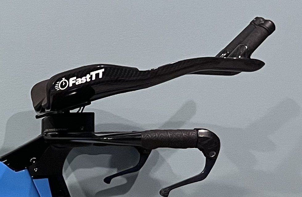 FastTT Triathlon 1.0 Aerobar set with angle riser